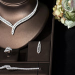 Flashy' Diamond Necklace & Earrings Set